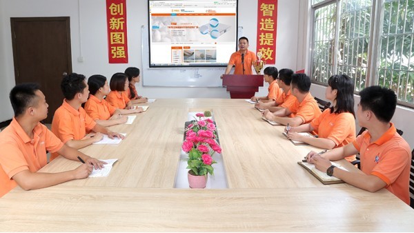 針刺棉廠家「團隊風采」奔赴在生產(chǎn)一線的業(yè)務精英