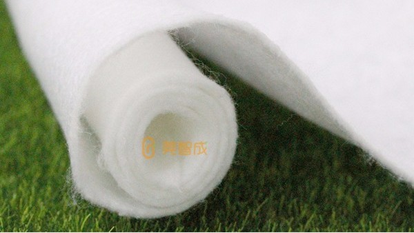 針刺無(wú)紡布生產(chǎn)廠家-有專(zhuān)業(yè)的研發(fā)團(tuán)隊(duì)