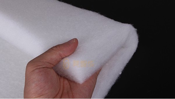 無(wú)膠棉和中空棉有什么區(qū)別？