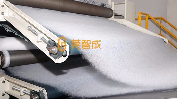 梳理機(jī)出現(xiàn)棉結(jié)的原因是？