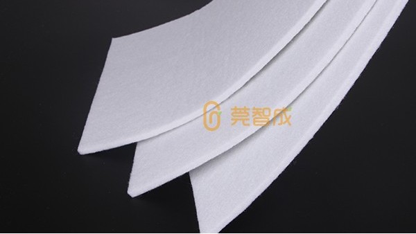 滌綸針刺氈在布袋除塵器中起著什么作用？