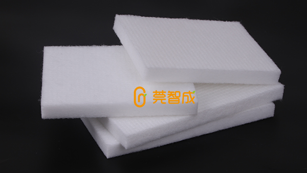 聚酯吸音棉-減少汽車發(fā)動機熱量