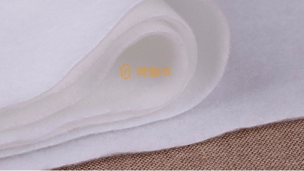 針刺無紡布工廠產(chǎn)品的優(yōu)勢在哪里呢？