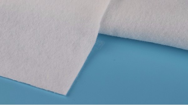 棉衣里的針刺棉是什么材料？
